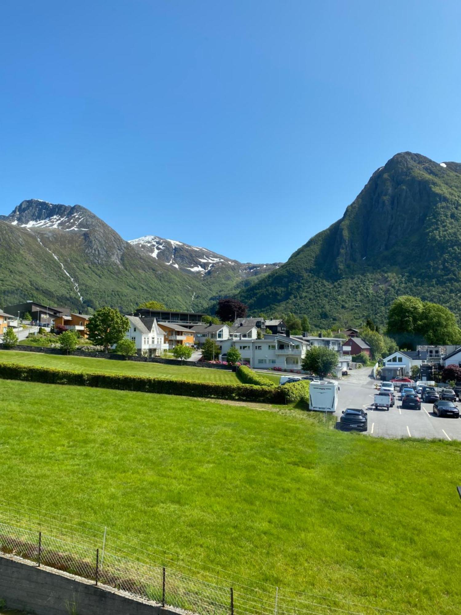 Gjoa Motell Rosendal Buitenkant foto